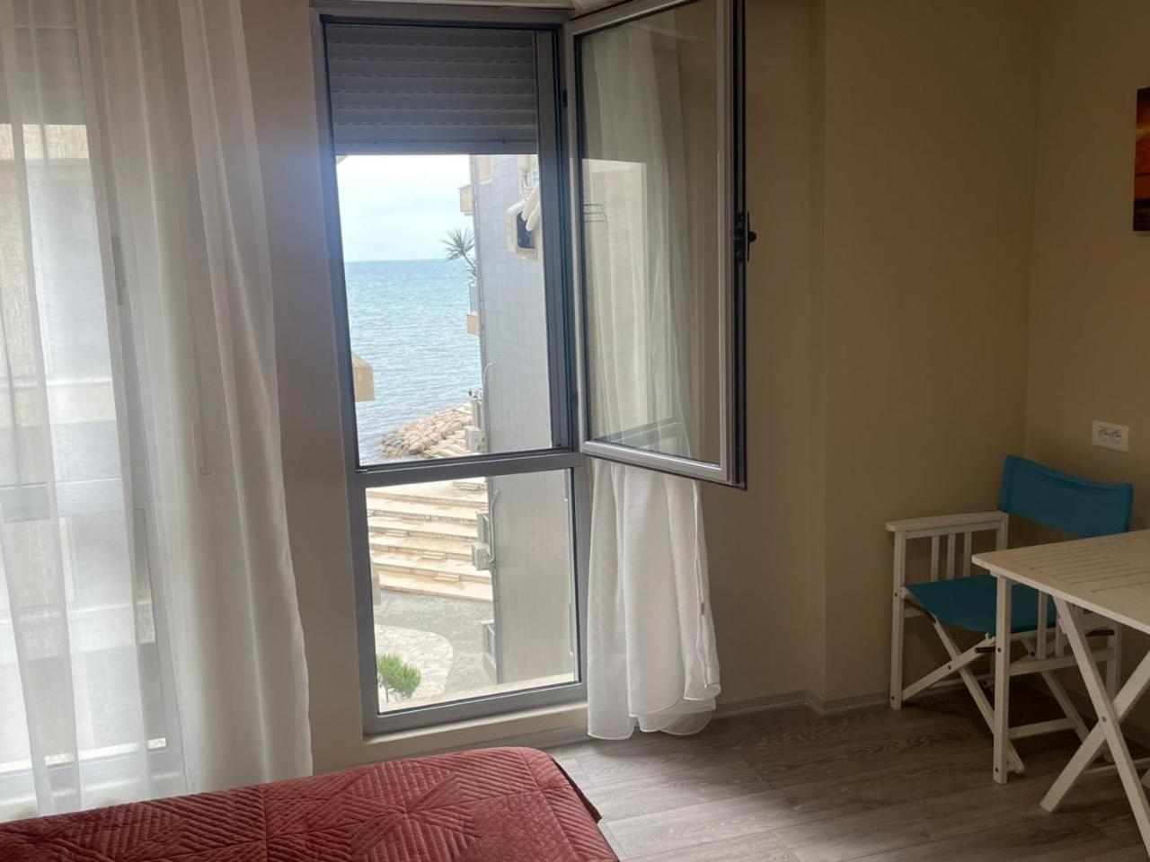 Hotel Nais Beach Durres Exterior photo