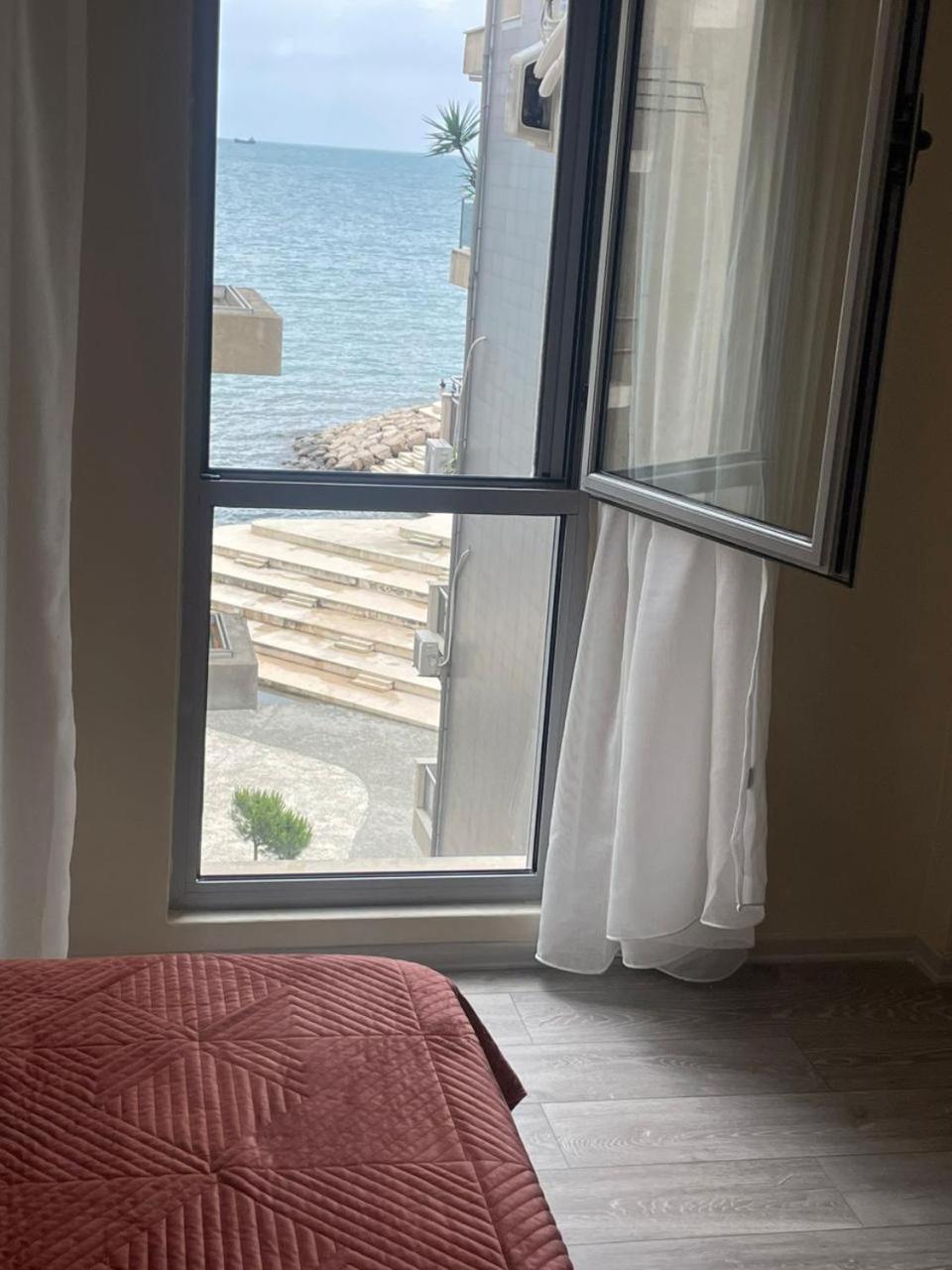 Hotel Nais Beach Durres Exterior photo